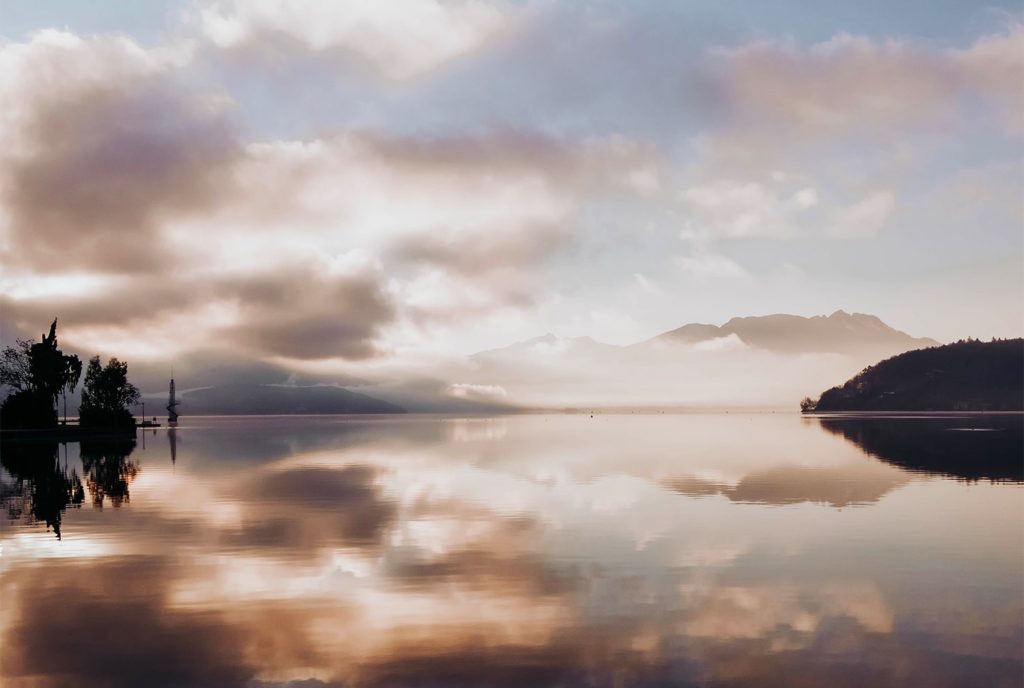 Lac Annecy coucher de soleil - Atelier Quma - Marine Quintard